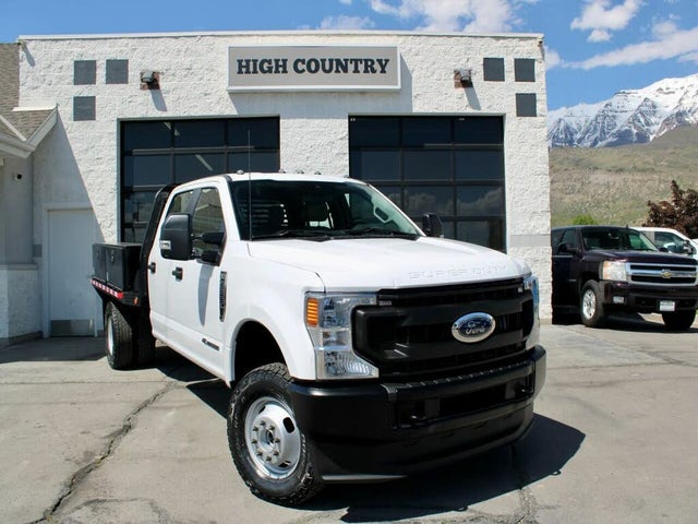 2022 Ford F-350 Super Duty Chassis XLT Crew Cab DRW 4WD