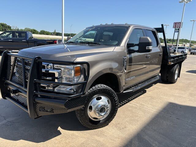 2020 Ford F-350 Super Duty Chassis Lariat Crew Cab DRW 4WD