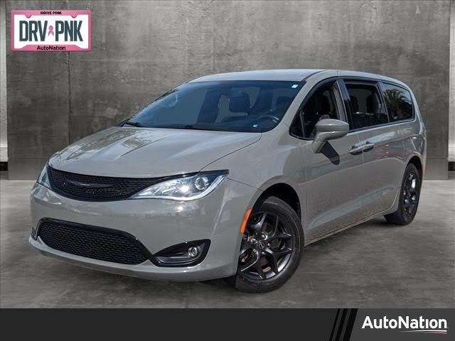 2020 Chrysler Pacifica Touring FWD