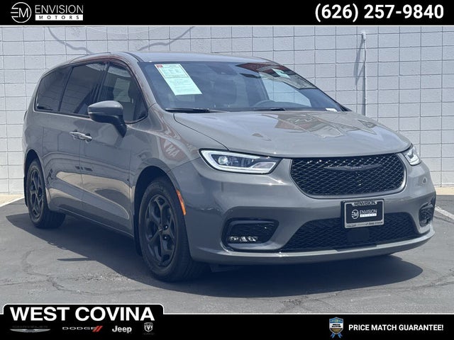 2023 Chrysler Pacifica Hybrid Touring L FWD