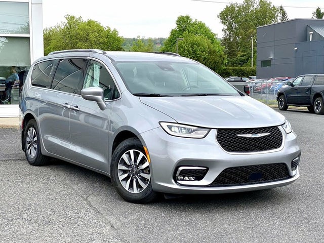 Chrysler Pacifica Hybrid Touring Plus FWD 2021