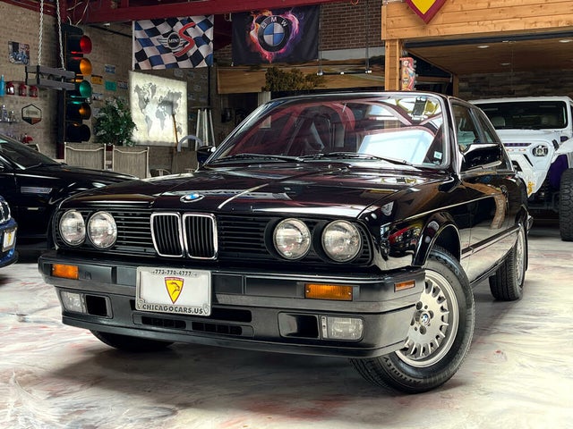 1991 BMW 3 Series 325i Sedan RWD