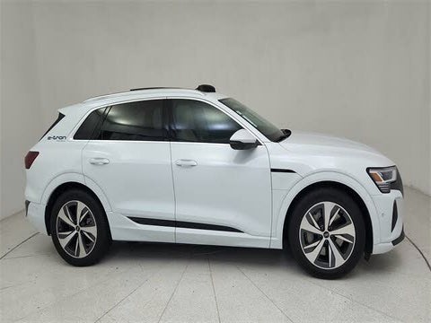 2024 Audi Q8 e-tron quattro Premium Plus AWD
