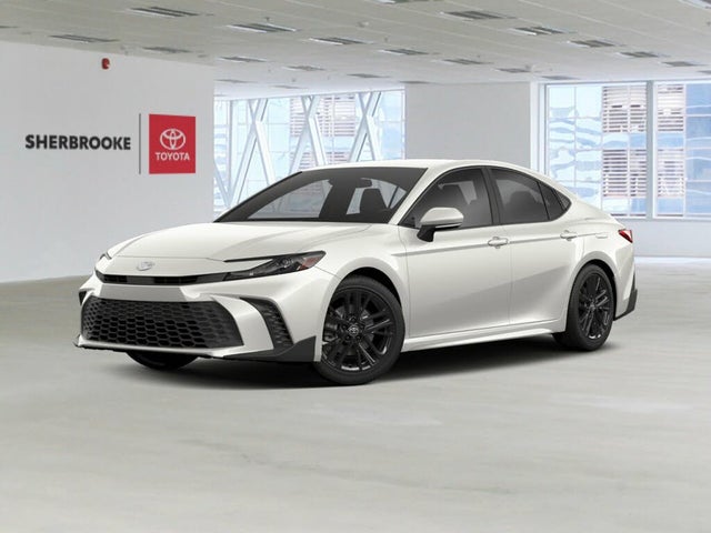 Toyota Camry LE FWD 2025