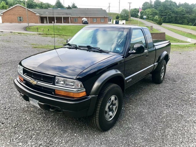 1998 Chevrolet S-10 LS Extended Cab 4WD