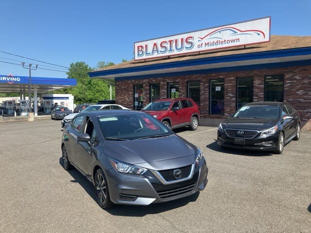 2021 Nissan Versa SV FWD