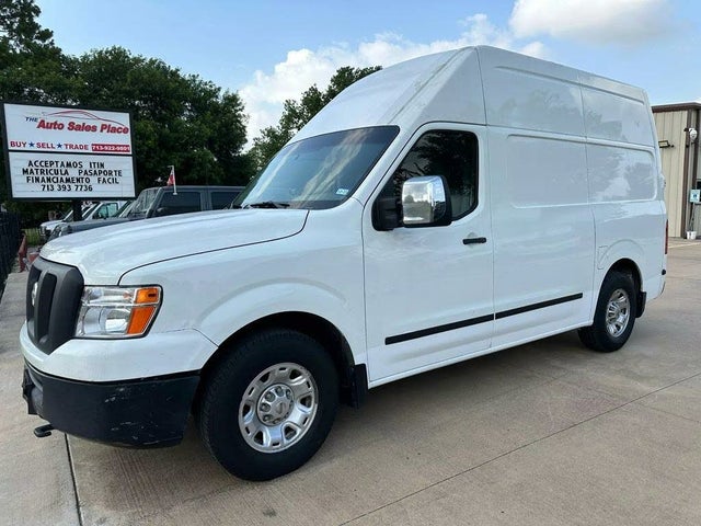 2017 Nissan NV Cargo 2500 HD SV with High Roof V8