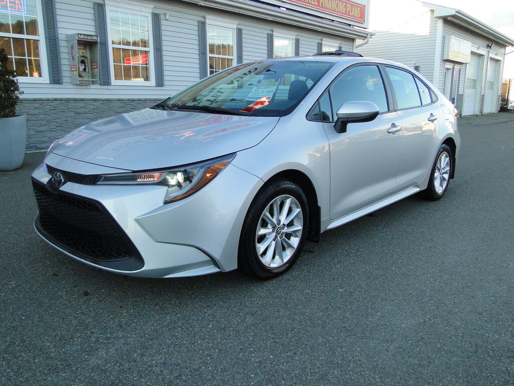 2022 Toyota Corolla LE FWD