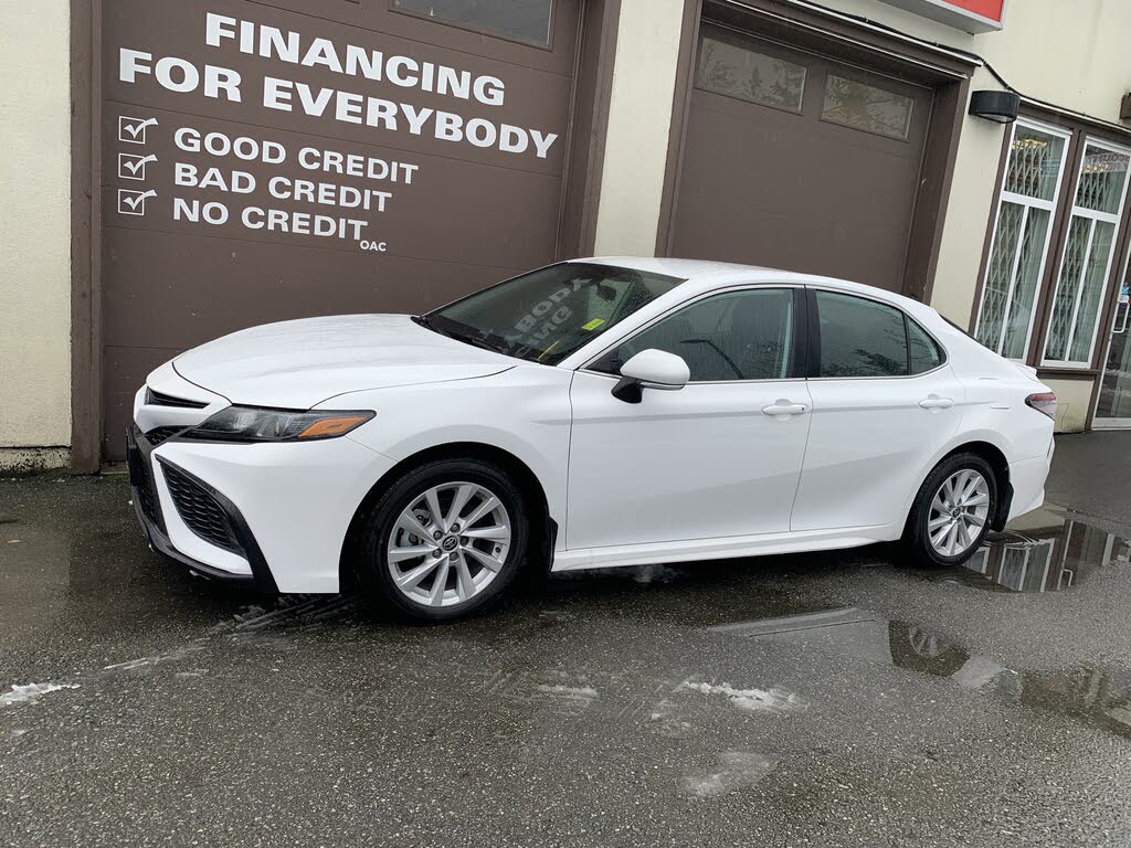 2022 Toyota Camry SE FWD