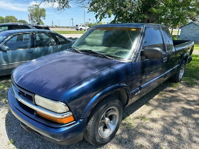 2003 Chevrolet S-10 LS Extended Cab RWD