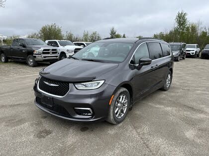 Chrysler Pacifica Touring FWD 2022