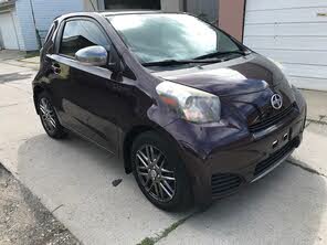 Scion iQ 10 Series