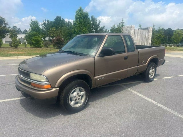 2003 Chevrolet S-10 LS Extended Cab 4WD
