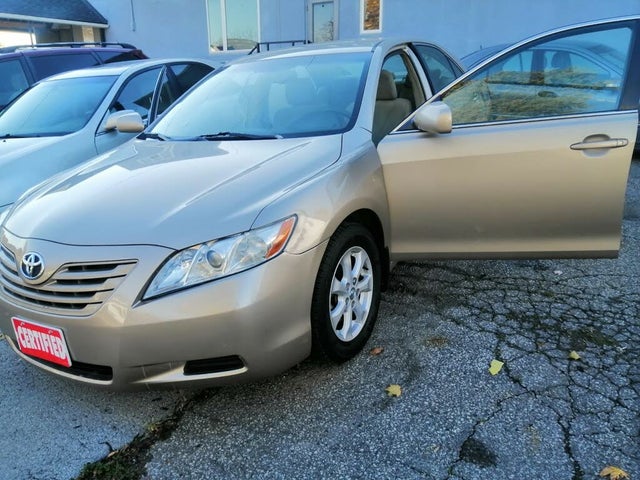 Toyota Camry LE V6 2009