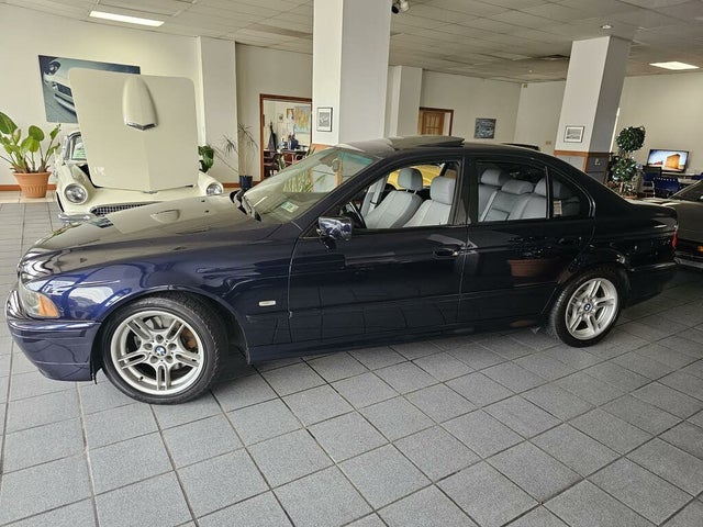 2001 BMW 5 Series 540i Sedan RWD