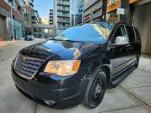 Chrysler Town & Country Touring FWD 2008