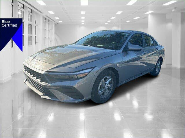 2024 Hyundai Elantra SE FWD