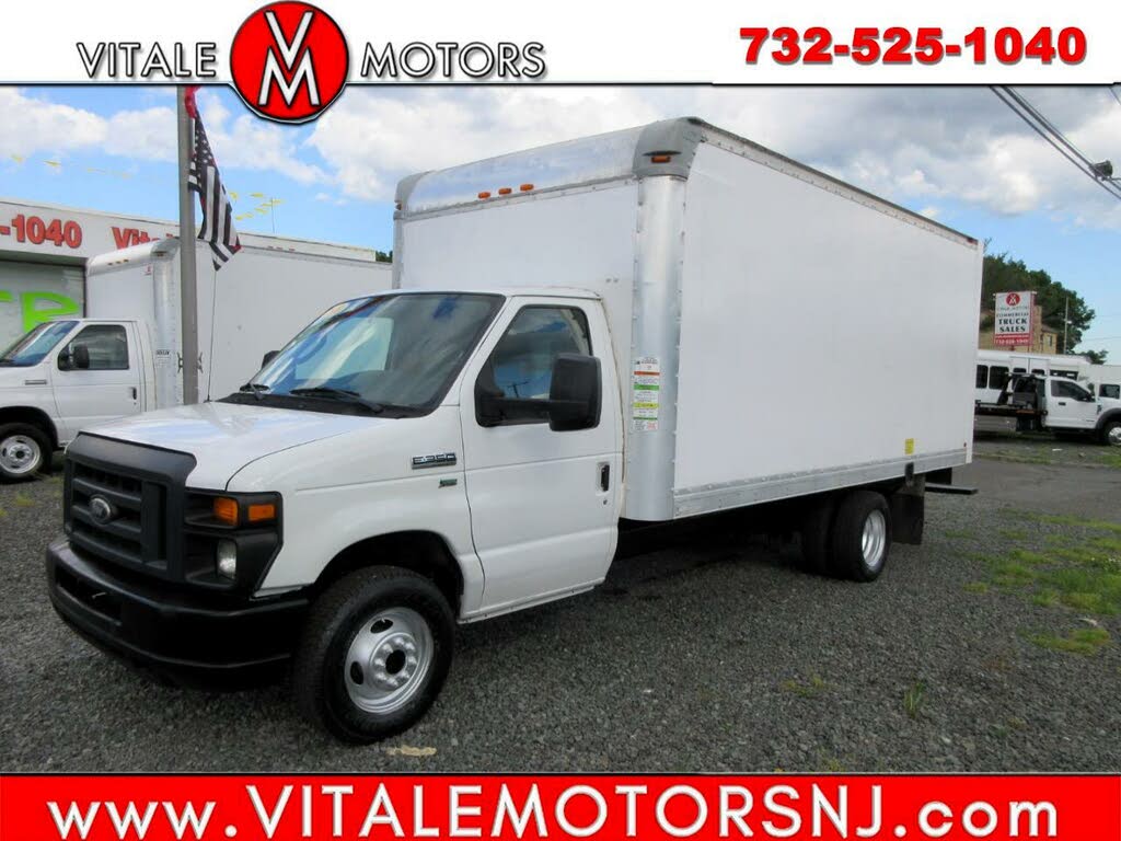 2016 Ford E-Series Chassis E-350 Super Duty 138 Cutaway RWD