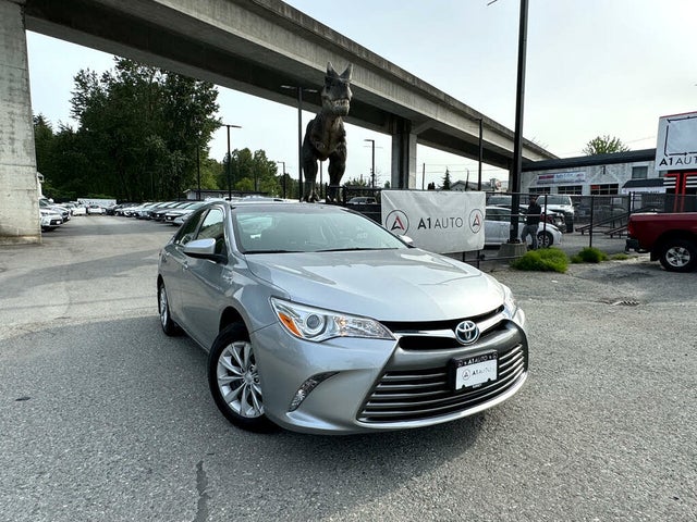 Toyota Camry Hybrid LE FWD 2017