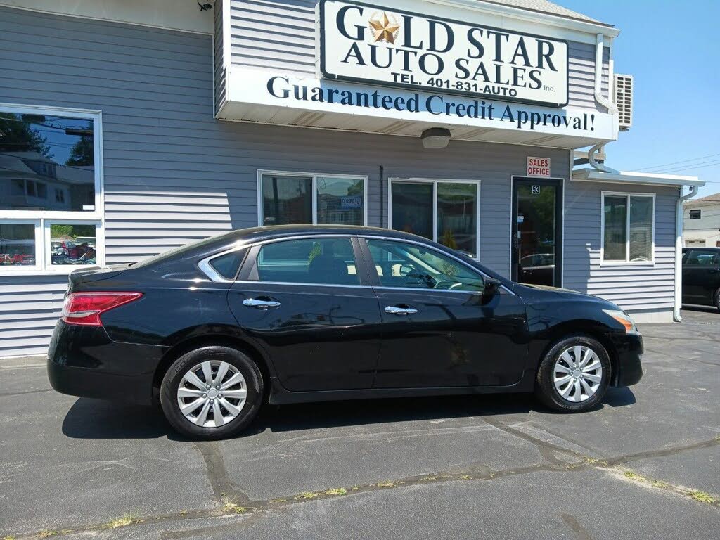 Gold Star Auto Sales - Johnston, RI