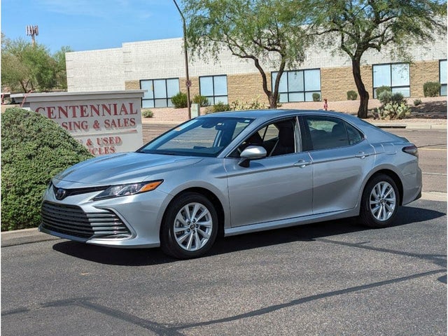 2023 Toyota Camry LE FWD
