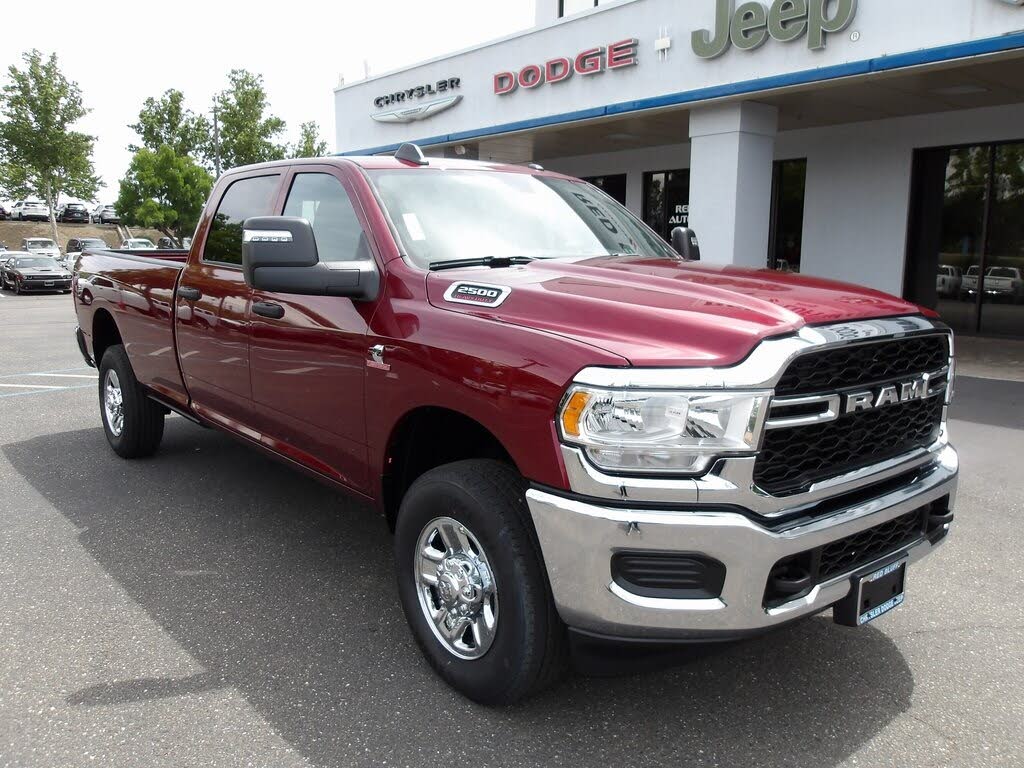 2024 RAM 2500 Tradesman Crew Cab LB 4WD