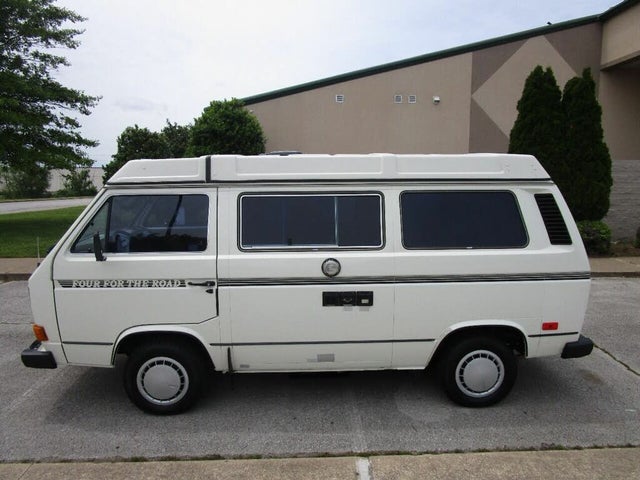 1985 Volkswagen Vanagon Camper Passenger Van