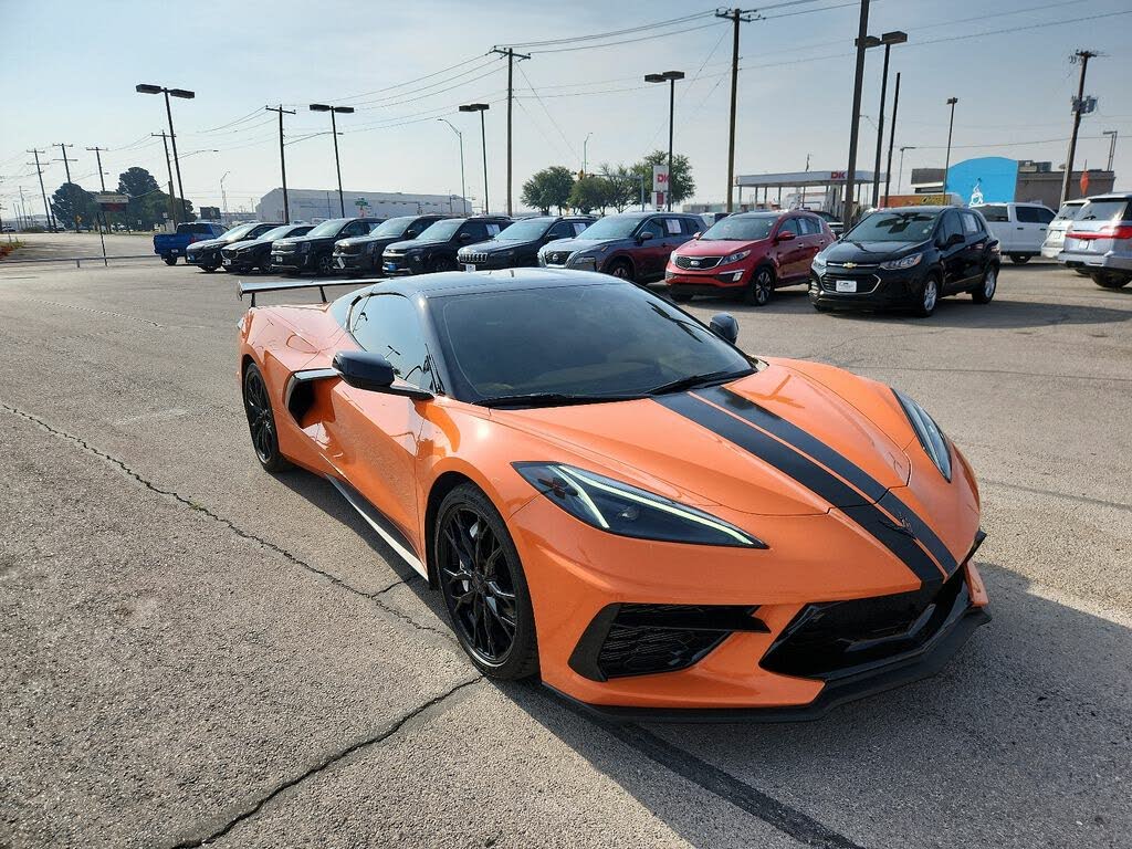 2023 corbeta z06 amarillo