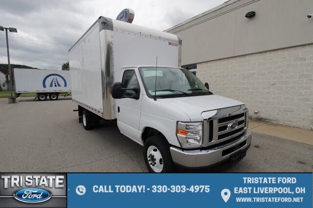 2025 Ford E-Series Chassis E-350 SD Cutaway SB DRW RWD