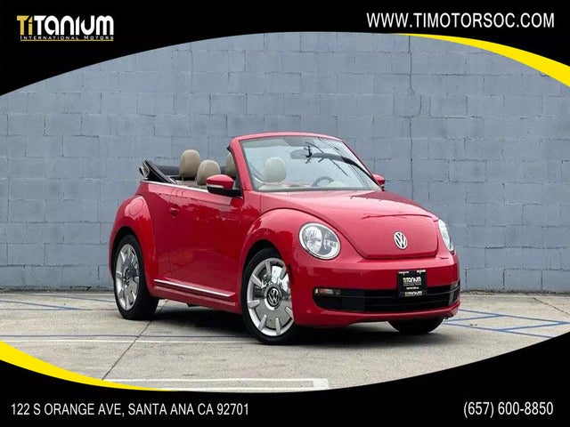 2014 Volkswagen Beetle 2.5L Convertible with Sound and Navigation