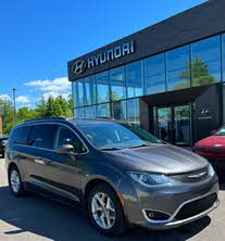 Chrysler Pacifica Touring FWD
