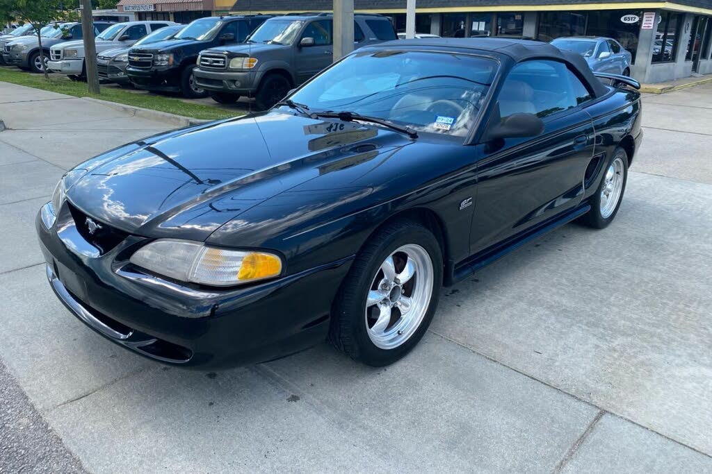 1995 Ford Mustang GT Convertible RWD
