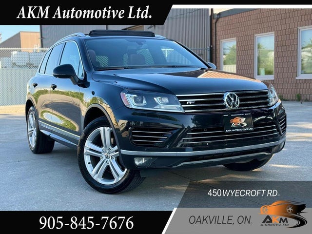 Volkswagen Touareg AWD Highline with R-Line Package 2016