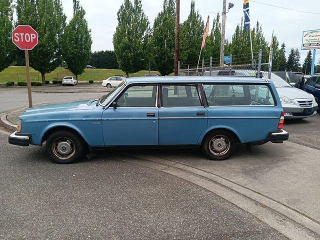 1982 Volvo 240 GL Wagon