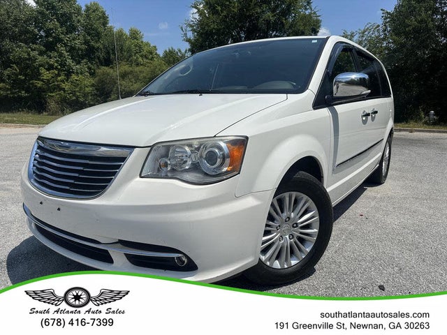 2012 Chrysler Town & Country Limited FWD
