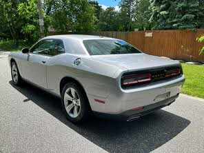 Dodge Challenger SXT RWD