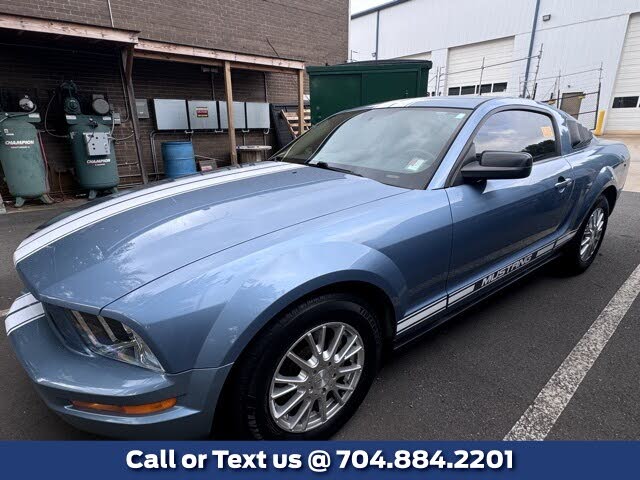 2008 Ford Mustang V6 Premium Coupe RWD