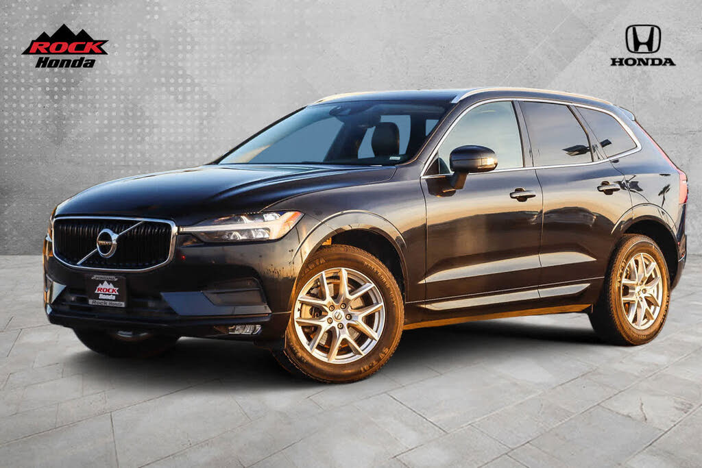 2021 Volvo XC60 T6 Momentum AWD