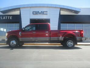 Ford F-350 Super Duty Lariat Crew Cab LB DRW 4WD