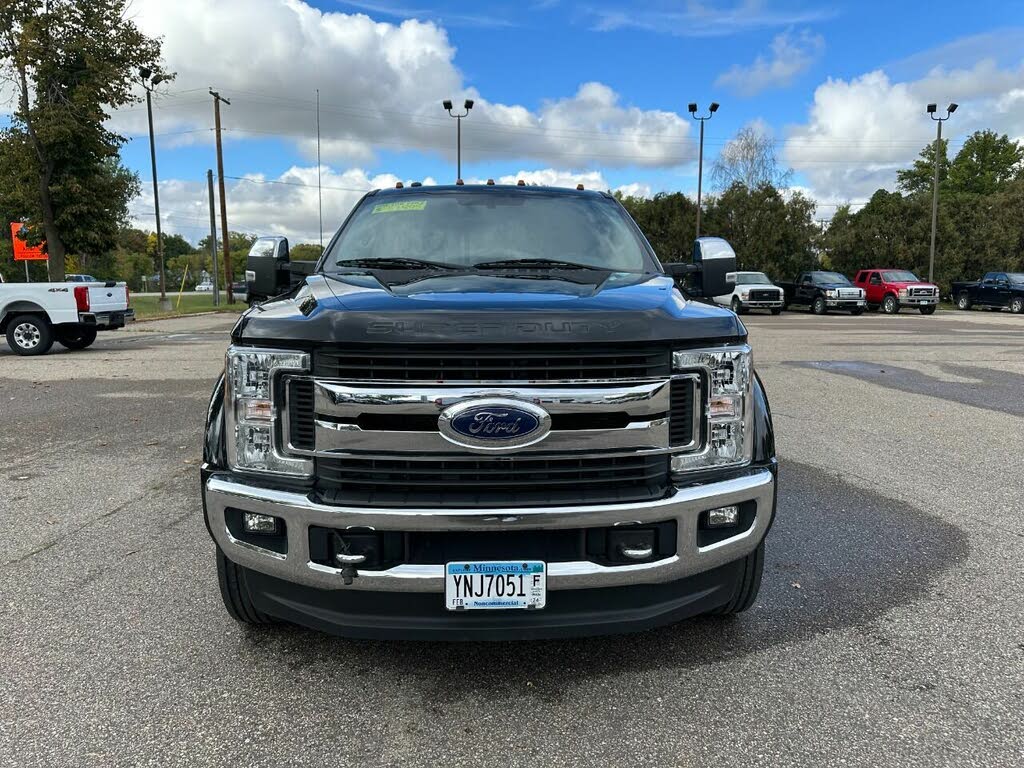 2017 Ford F-450 Super Duty XLT Crew Cab LB DRW 4WD