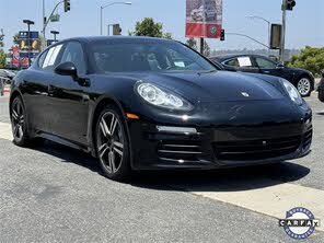 Porsche Panamera 4