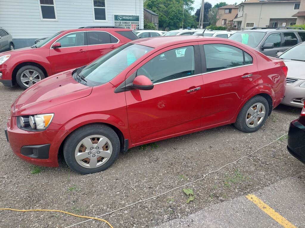 2012 Chevrolet Sonic 1LT Sedan FWD