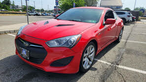 Hyundai Genesis Coupe 2.0T RWD