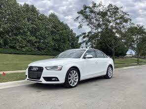 Audi A4 2.0T quattro Premium Plus AWD