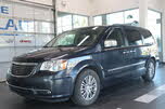 Chrysler Town & Country Touring-L FWD