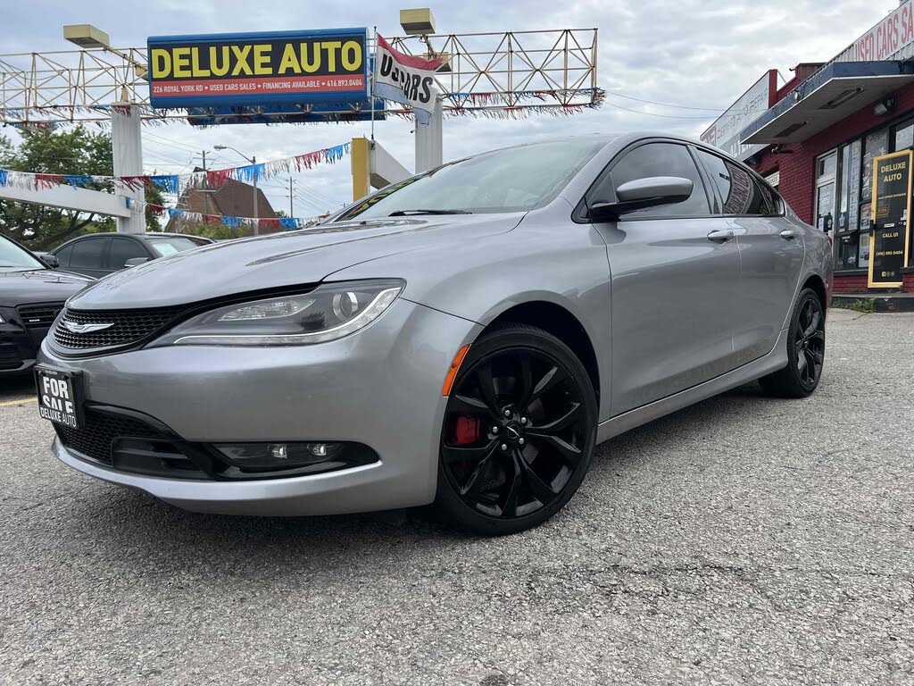 2015 Chrysler 200 S Sedan FWD