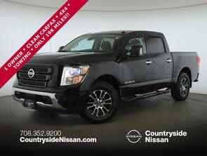 Nissan Titan SV Crew Cab 4WD