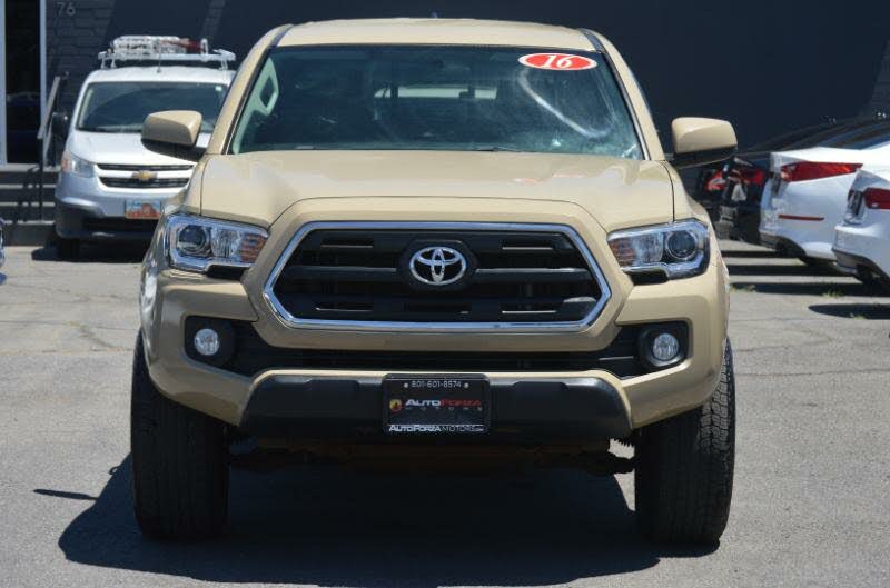 2016 Toyota Tacoma Double Cab V6 SR5 4WD