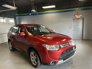 Mitsubishi Outlander SE AWD