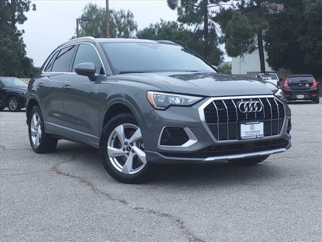 2022 Audi Q3 quattro Premium 40 TFSI AWD